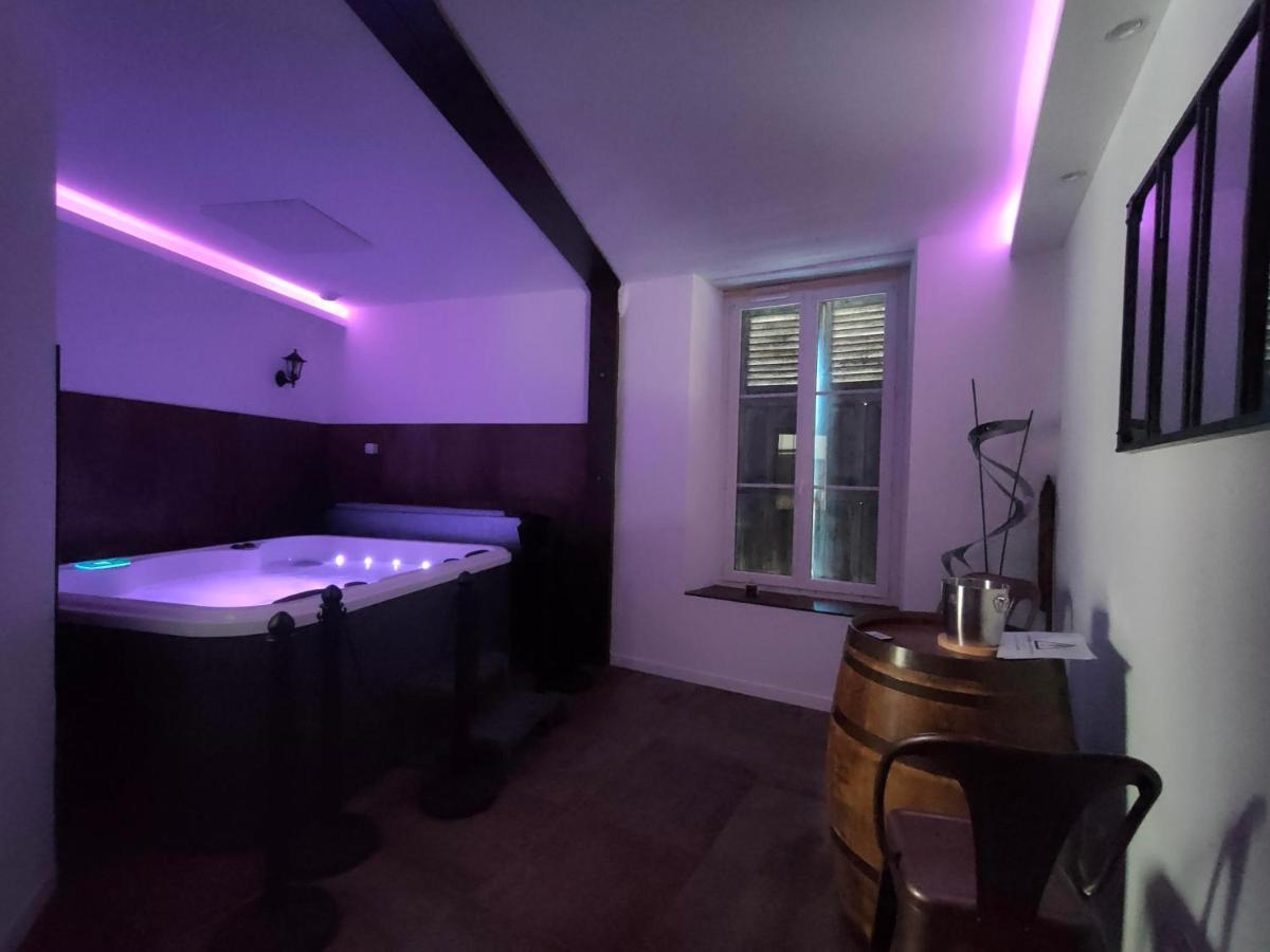 #Fer Rever 63# Spa # Thiers Exterior photo